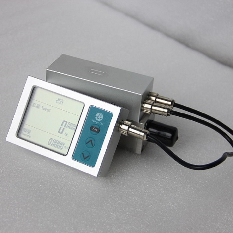 氣體質量流量(liang)控制器選擇應該(gai)注意什麽